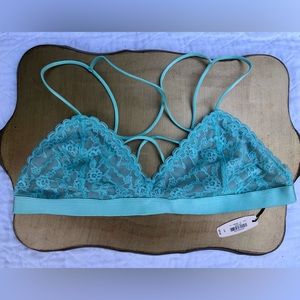 Tiffany blue Victoria’s Secret bralette NWT